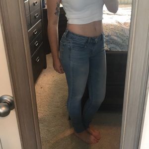 AE Light wash skinny jeans